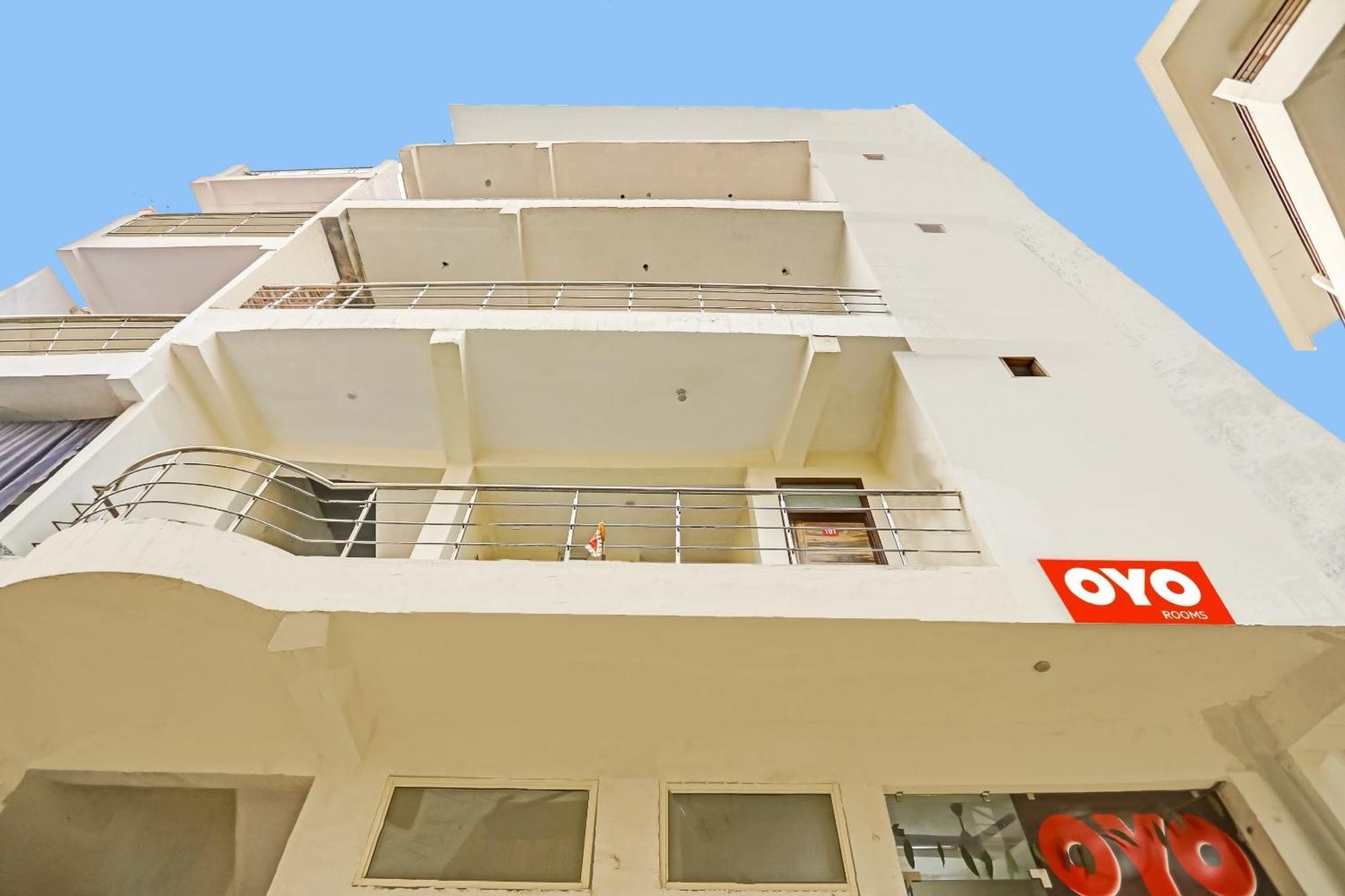 Hotel O Surajmal Place Kalkaji Devi