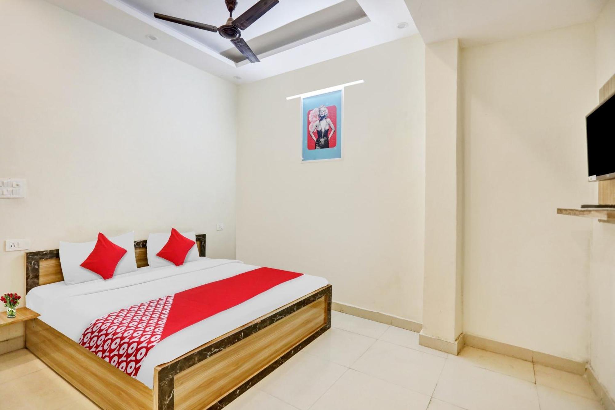 O Surajmal Place Hotel
