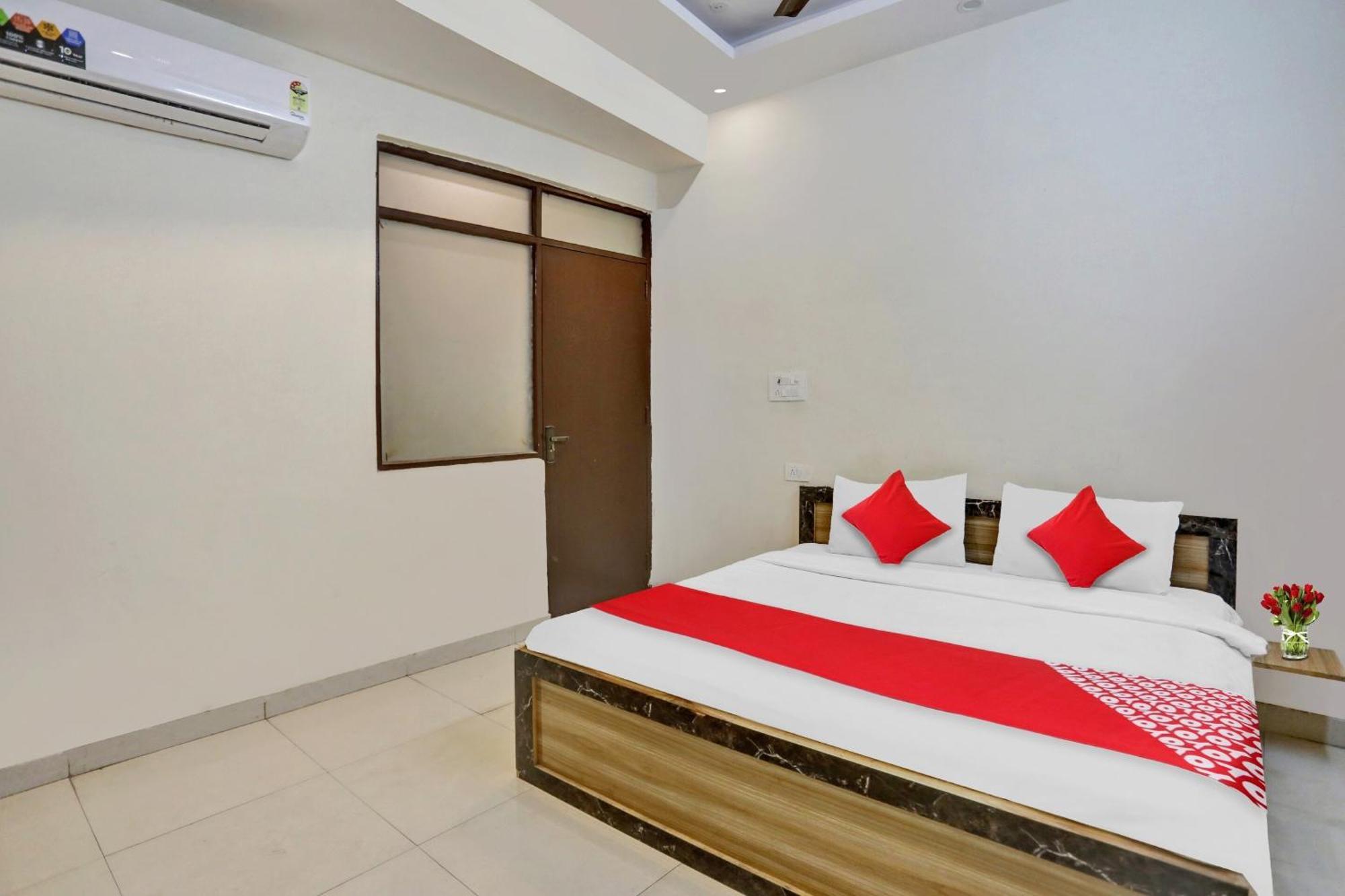 O Surajmal Place 4*